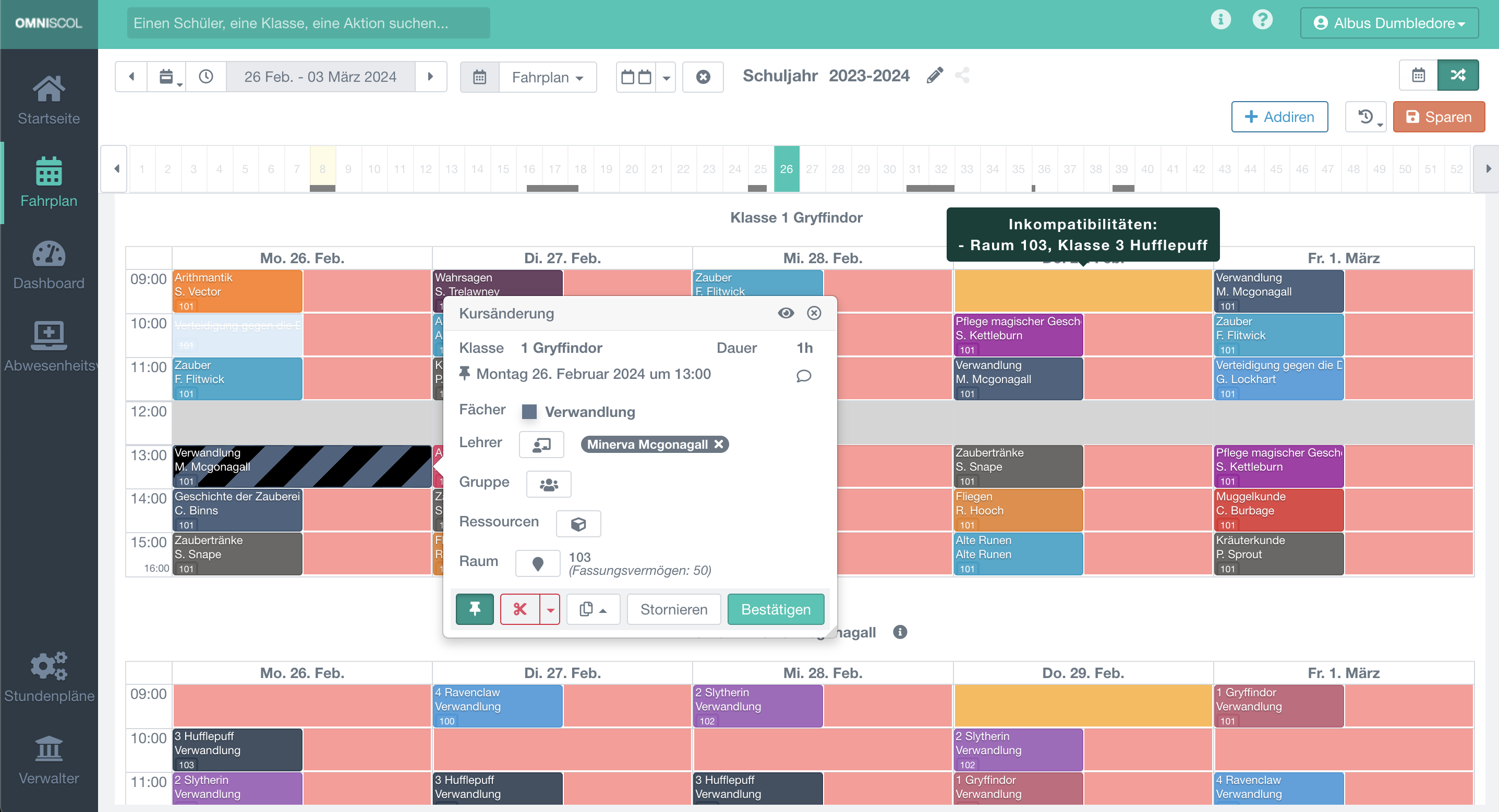 Verschieben einer Klasse direkt im Stundenplan, wobei alle verfügbaren Zeitschlitze in Grün und die Konfliktpositionen in Rot oder Orange angezeigt werden